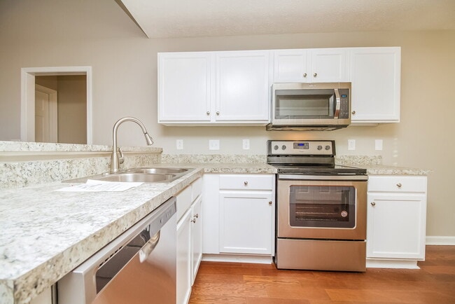 Building Photo - 1515 Clifdon Ct