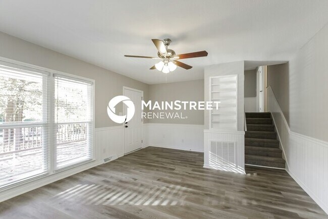Foto del edificio - 5 Bedroom Pet-Friendly Home in WAXHAW, NC with Main Street Renewal