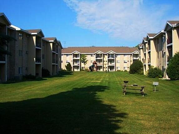 Foto del edificio - Evergreen Square Apartments