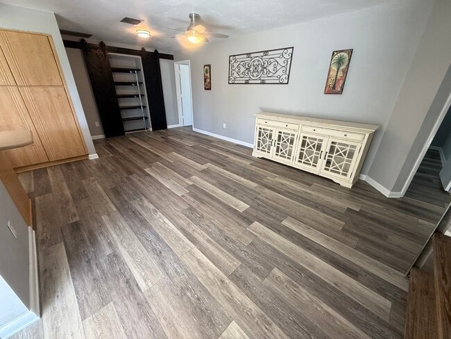 Building Photo - 381 Ortega Ln