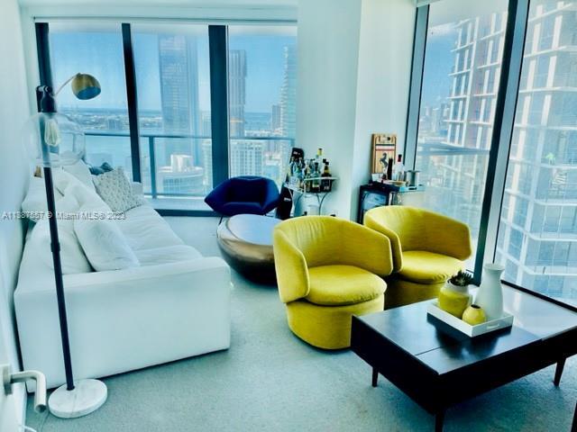 Foto del edificio - 501 NE 31st St