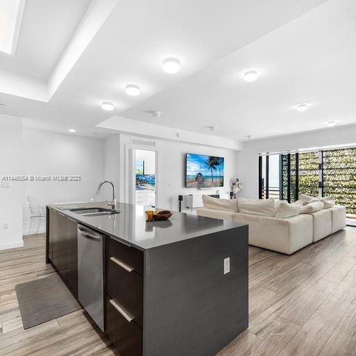 Foto del edificio - 2955 Bird Ave