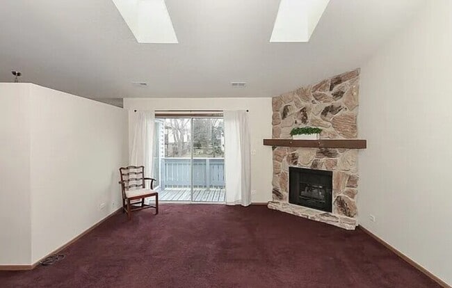 Building Photo - 1732 Chesapeake Ln