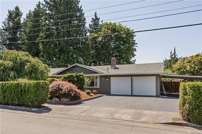 Beautifully Remodeled 3 Bed 2 Bath Kirklan... - Beautifully Remodeled 3 Bed 2 Bath Kirklan... House