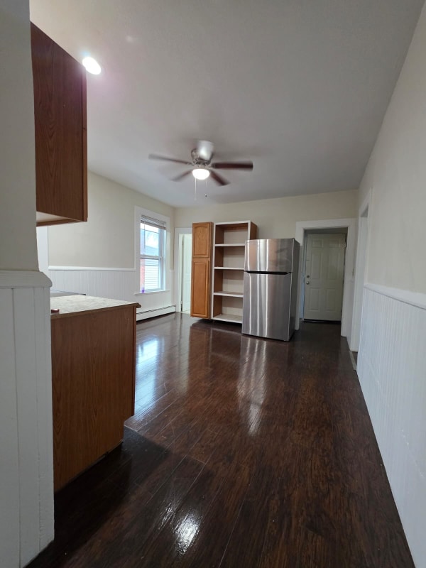 Building Photo - 25-25 Whitmore St