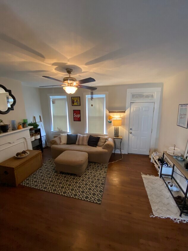 Foto principal - 5235 Lotus Way