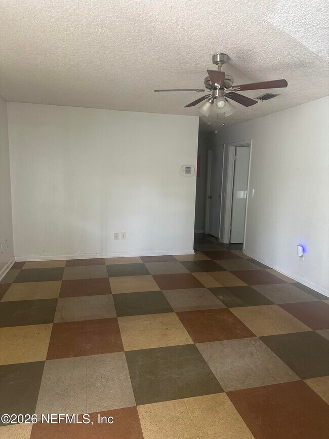 Foto del edificio - 8255 Cheryl Ann Ln