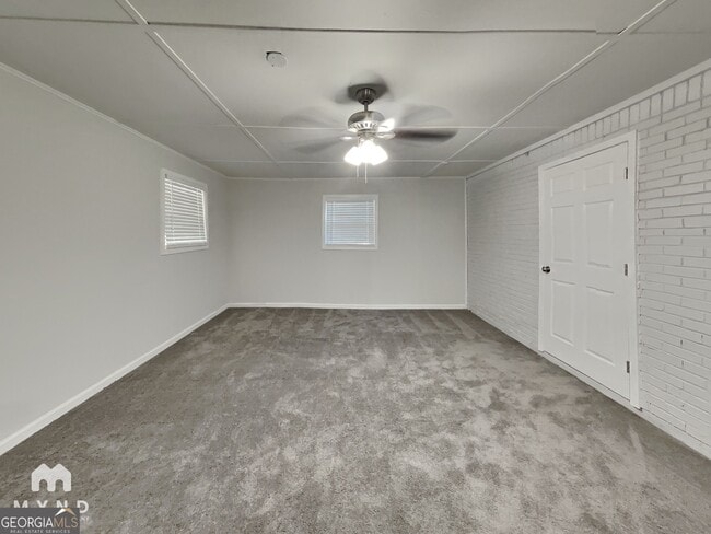 Foto del edificio - 1371 Stoneham Ct
