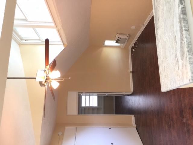 Building Photo - 1 bedroom in Lake Worth FL 33460