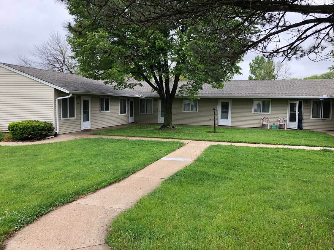 207 W Mill St Unit 51, Pleasantville, IA 50225 Apartments in