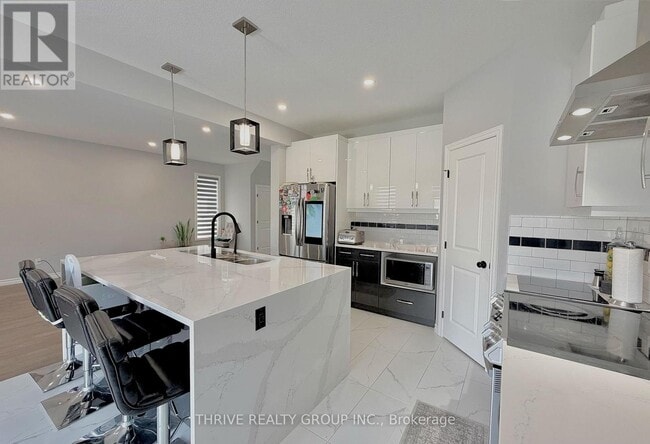 Building Photo - 1340 John Kenney Dr