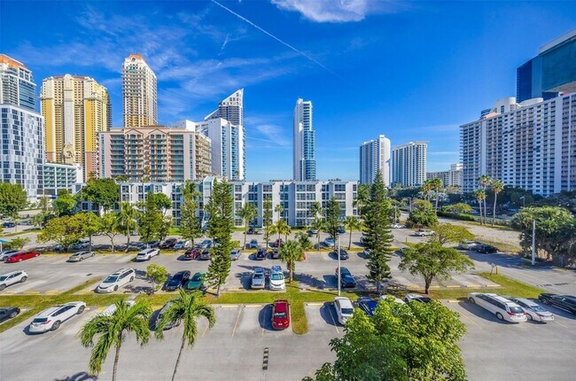 Foto del edificio - 17570 Atlantic Blvd