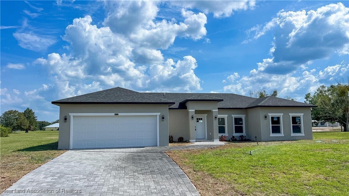 Foto principal - 8600 Castile Rd