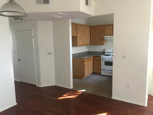 Foto del edificio - 15643 Wyandotte St