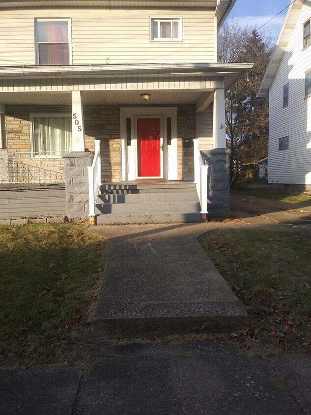 Primary Photo - 505 E Winter Ave