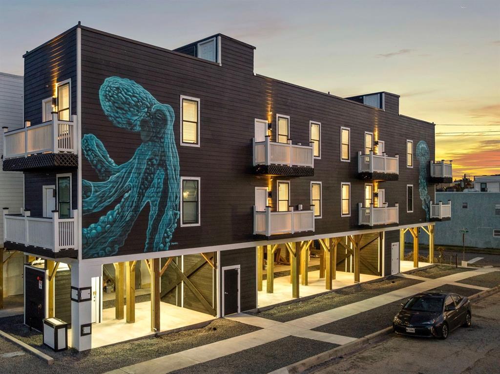 Foto principal - 803 Avenue K
