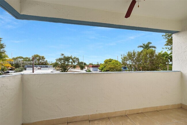 Foto del edificio - 5050 NW 7th St