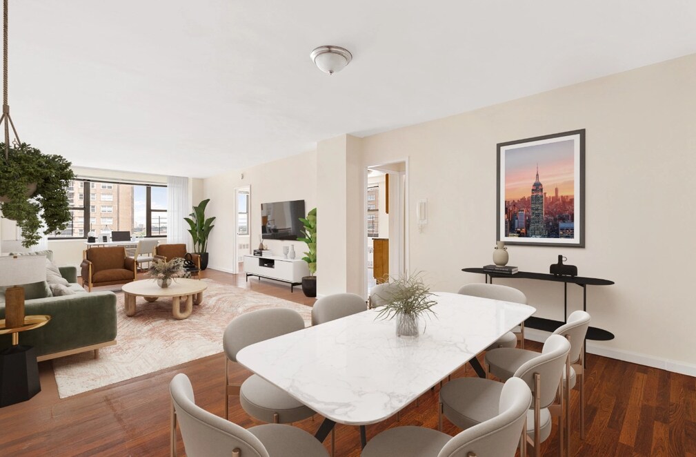 Foto principal - 6776 Austin St