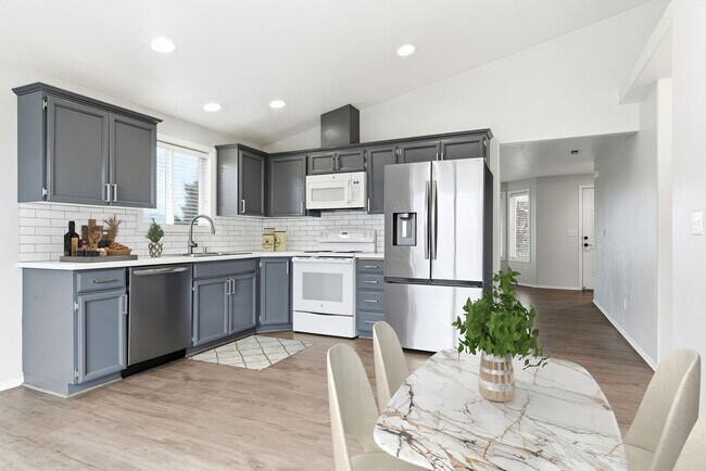 Building Photo - West Plains Rancher for Rent