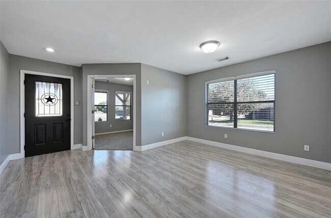 Building Photo - 245 Cold Spring