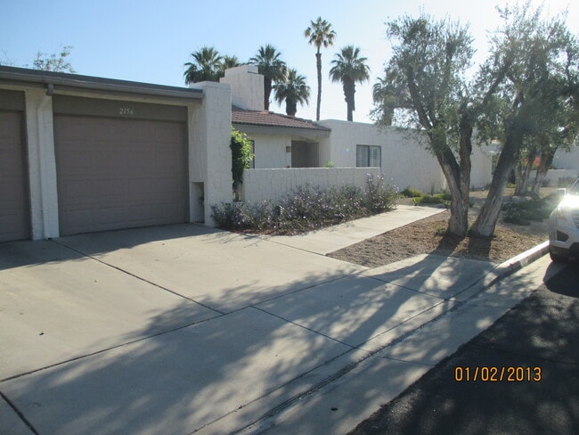Building Photo - 2156 N Sunshine Cir