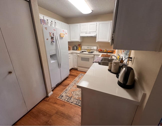 Building Photo - 8625 E Belleview Pl