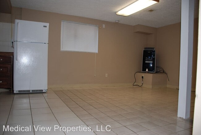 Building Photo - 135 Transcript Ave