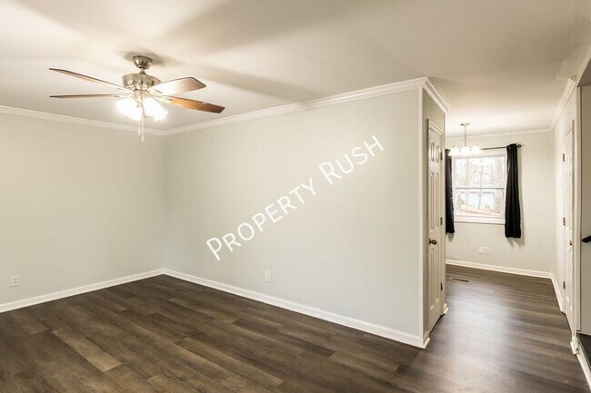 Foto del edificio - 2290 Malibu Dr SE