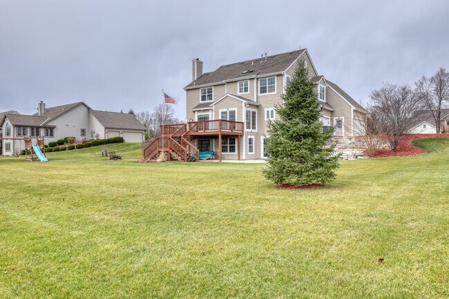 Building Photo - 411 Sand Hill Ln