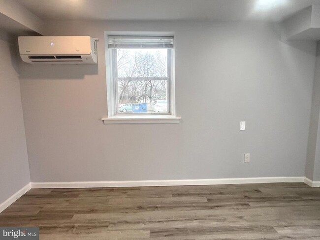 Building Photo - 5130 Pennell Rd