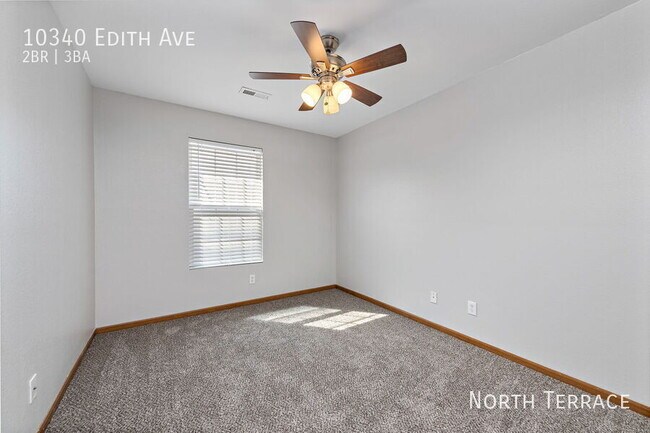 Foto del edificio - 10340 Edith Ave