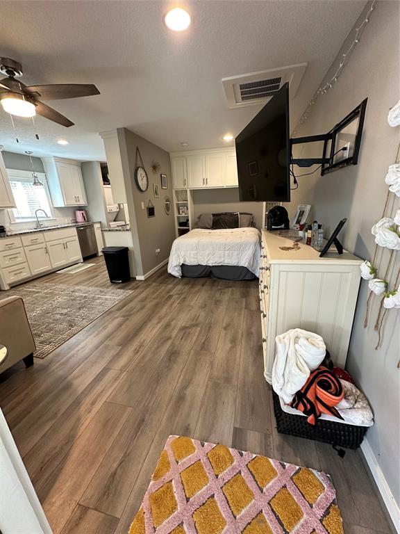 Foto principal - 1518 Ave P