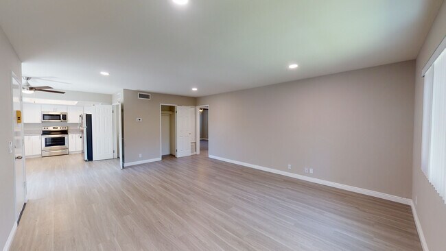 Building Photo - 1428 Glenwood Rd