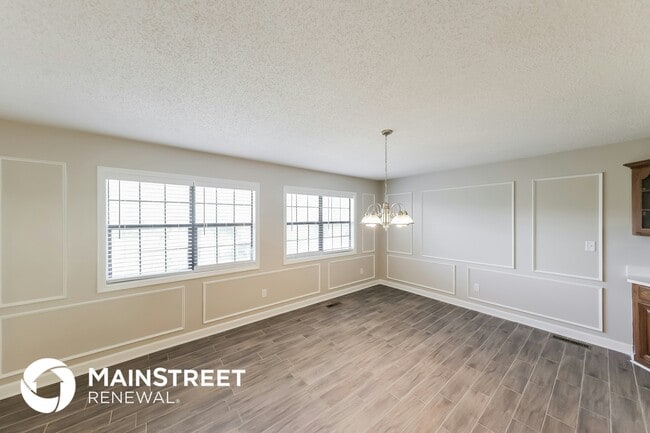 Building Photo - 11028 Woodland Dr