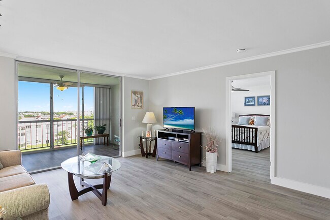Building Photo - 14671 Bonaire Blvd