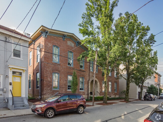 Bayard School Lofts