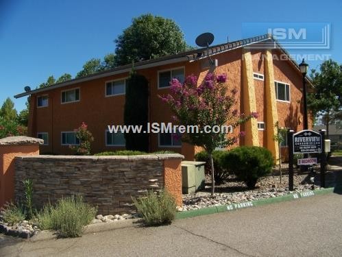 Primary Photo - 320 Hilltop Dr