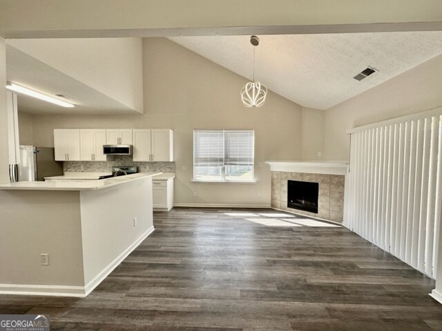 Foto del edificio - 8295 Eastshore Dr