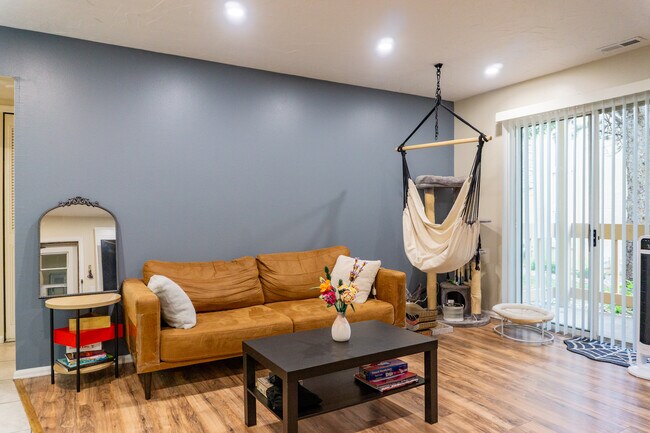 Foto del edificio - 850 Tenderfoot Hill Rd