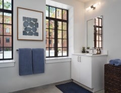 Building Photo - 2004 W Diversey Pkwy