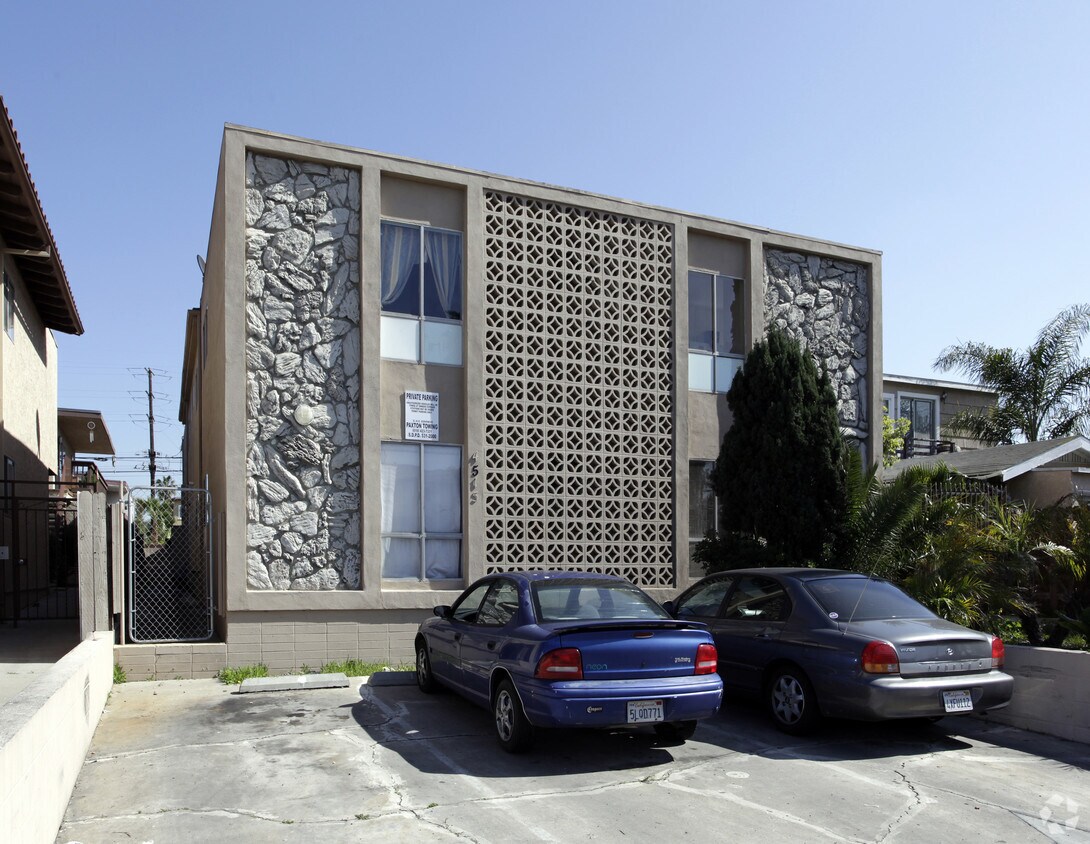 Foto del edificio - 4515 Bancroft St
