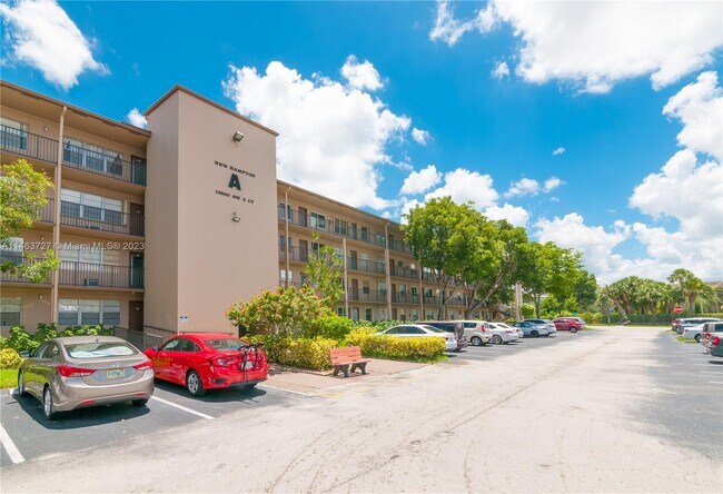 Building Photo - 13550 SW 6th Ct