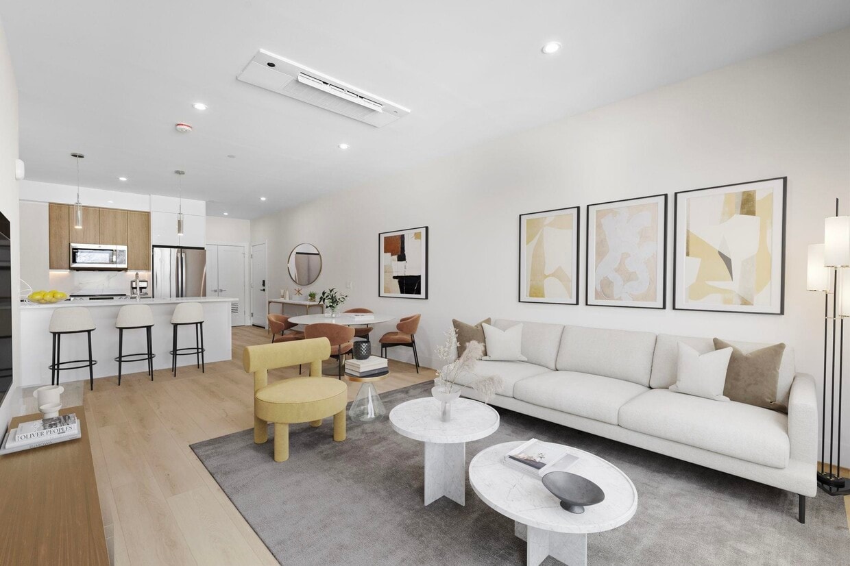 Primary Photo - 4525 Bergenwood Ave