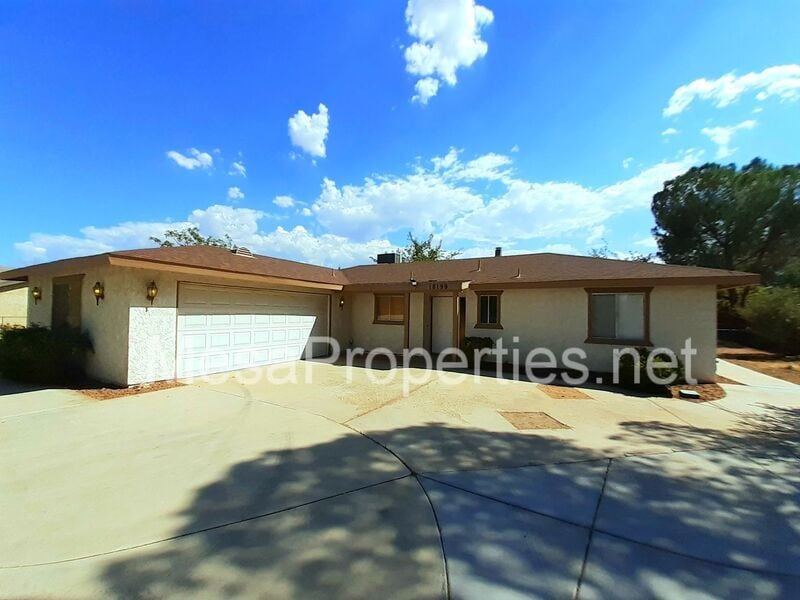 18199 Westlawn St, Hesperia, CA 92345 House Rental in Hesperia, CA