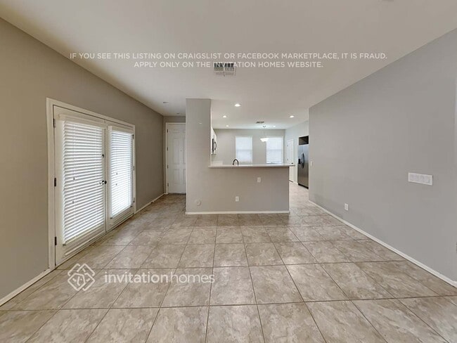 Building Photo - 6369 S Forest Ave