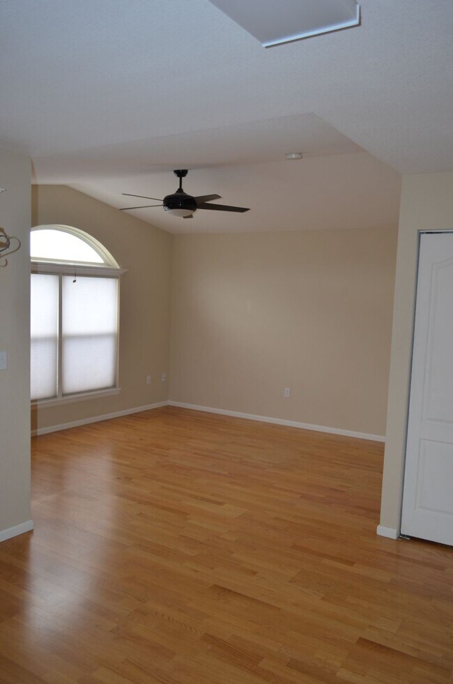 1648 S Cole St Unit C1, Lakewood, CO 80228 Condo for Rent in Lakewood