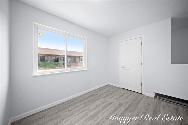 Foto del edificio - 1041 Abbey Ct