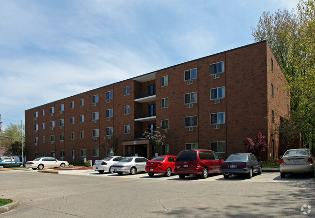 Building Photo - Andrews Place