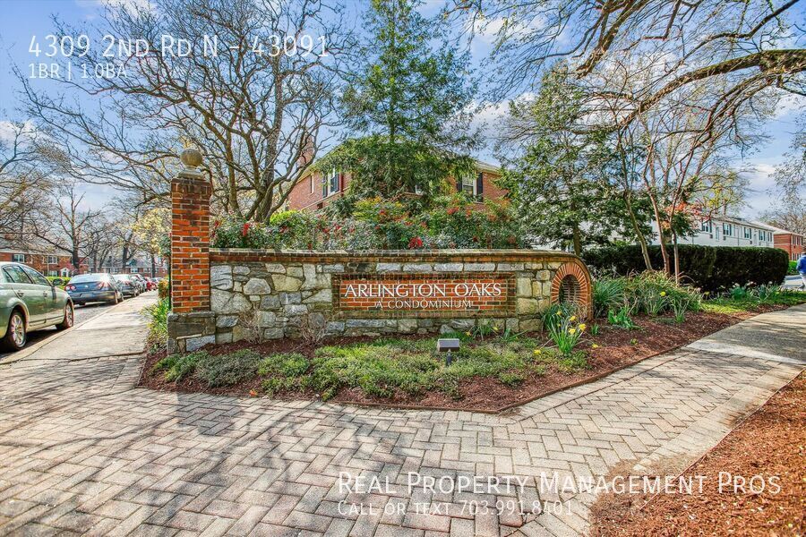 Foto principal - Light & Bright Arlington Oaks Condo!