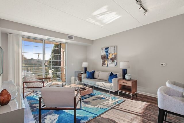 Foto del edificio - 2825 Easton St